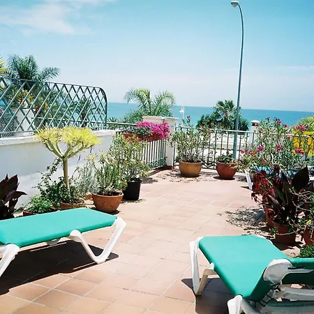 Lägenhet Amplio En Primera Linea Playa Burriana , Luminosa Terraza Con Vistas Al Mar Nerja